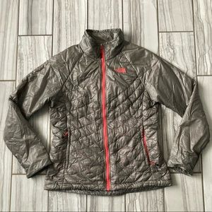 The North Face Thermoball jacket. EUC like new